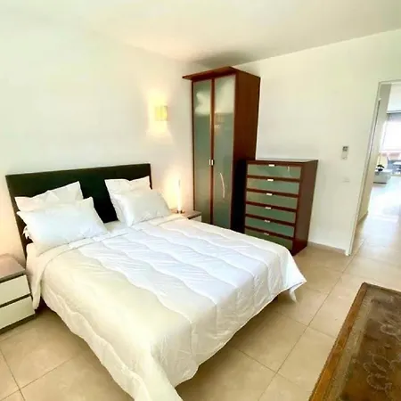 Stunning 1-br Center Appartement Cannes